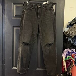 American Eagle Strigid Mom Jean Black, Size 10, NWT